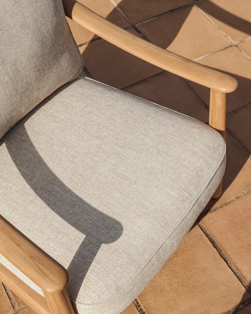 Outdoor-Sessel Elunda aus massivem Teakholz, FSC 100 % von Kave Home – Bild 5