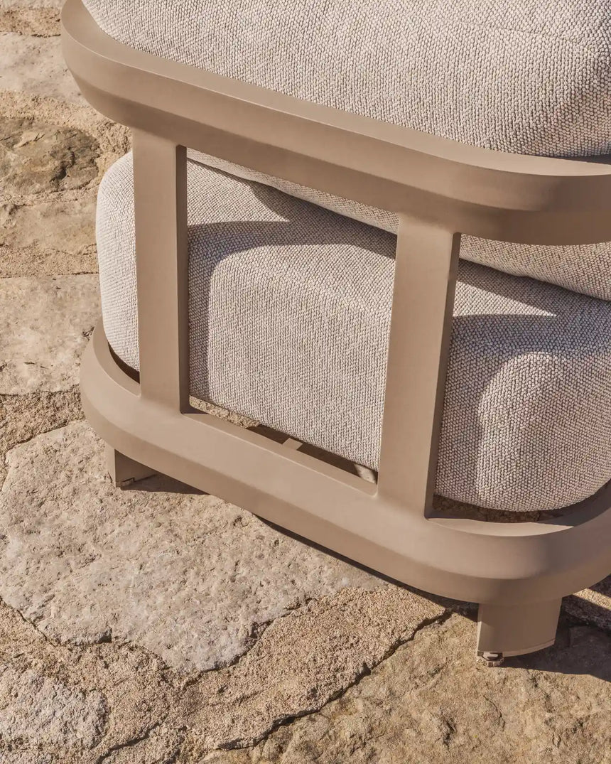 Outdoor-Sessel Nerano aus Aluminium in Taupe von Kave Home – Bild 4