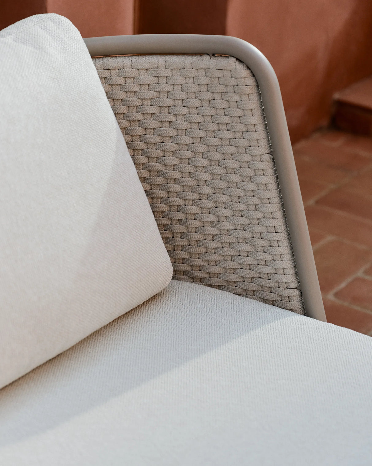 Outdoor-Sessel Sedalis aus Aluminium und taupefarbenem Seil von Kave Home – Produktbild 8