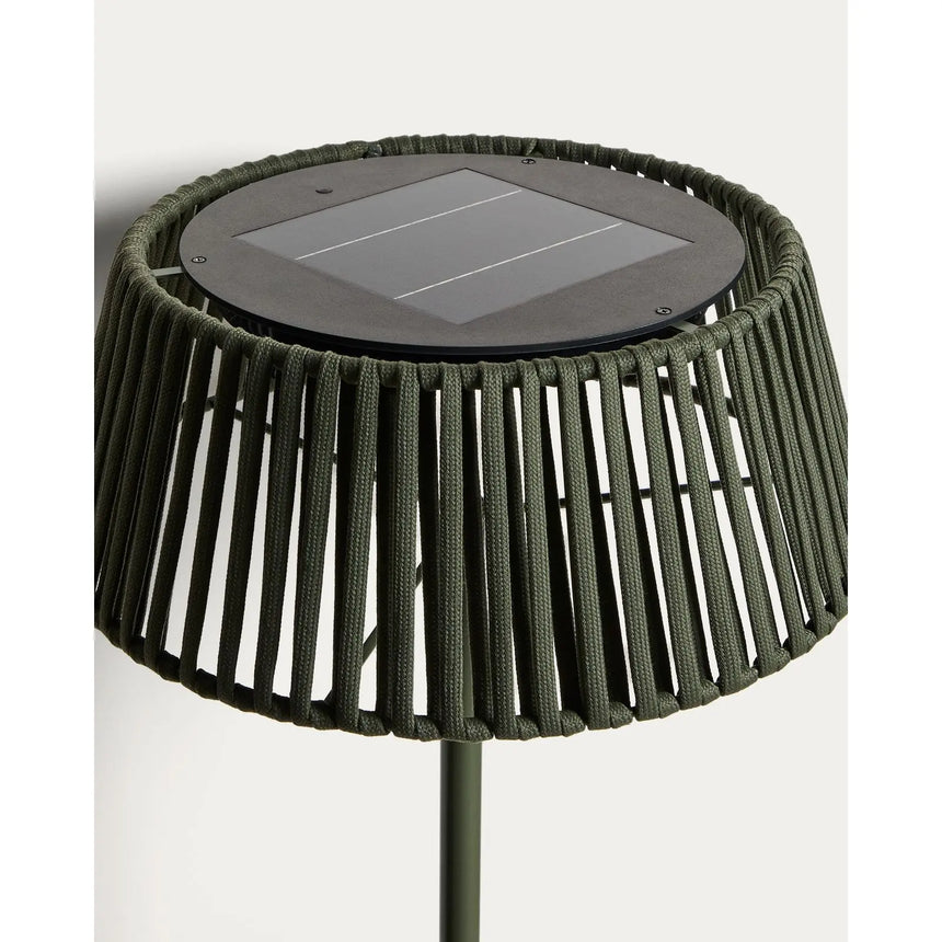 Outdoor-Solar-Stehlampe Aldet aus flachem Seil mit grünem Metallfuß, Ø 46 cm von Kave Home – Bild 10