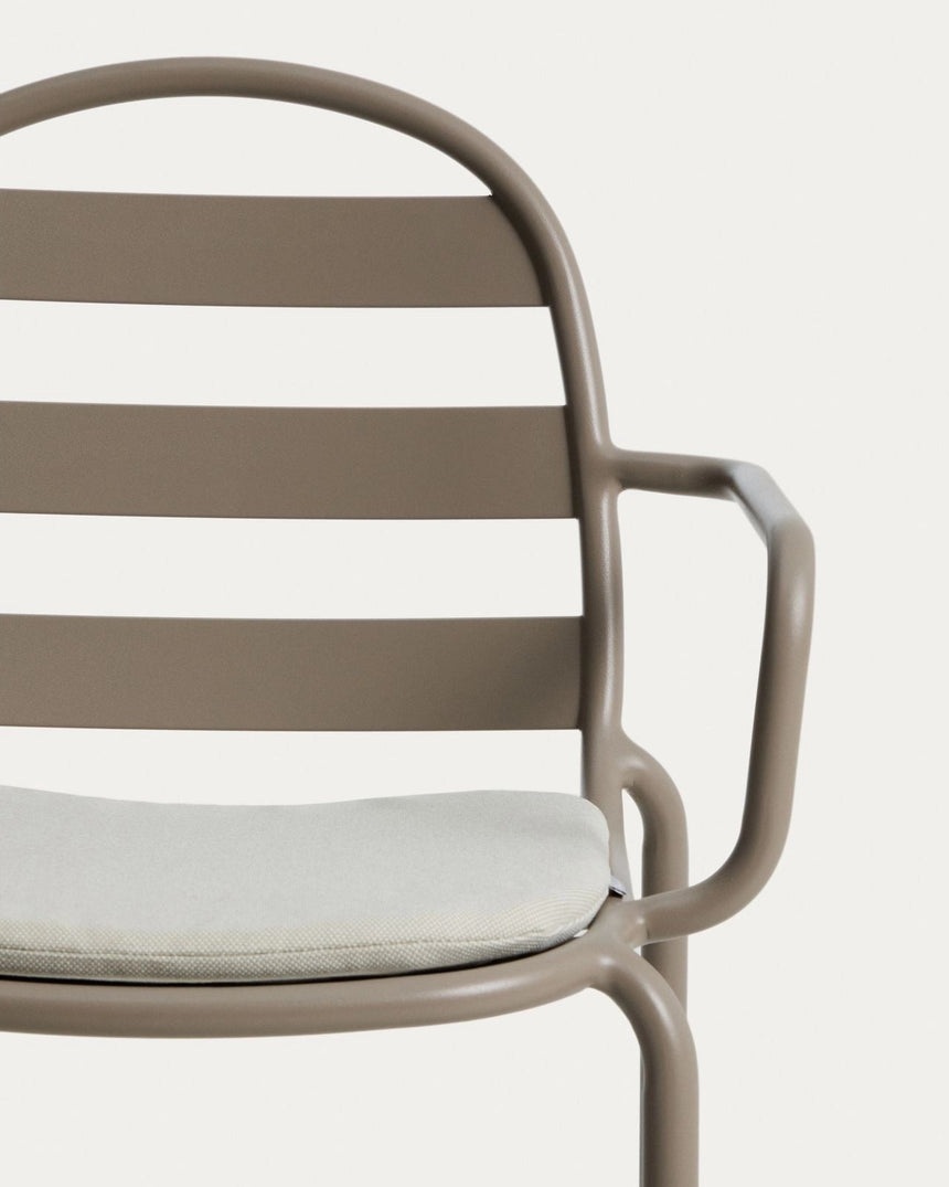 Outdoor-Stuhl Joncols aus Aluminium mit taupefarbener Lackierung von Kave Home – Bild 6