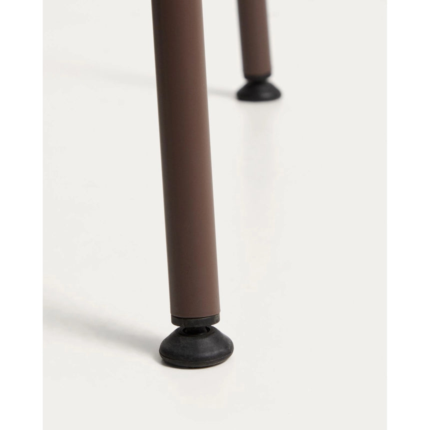Outdoor-Stuhl Surpika mit braunen Stahlbeinen von Kave Home – Bild 9