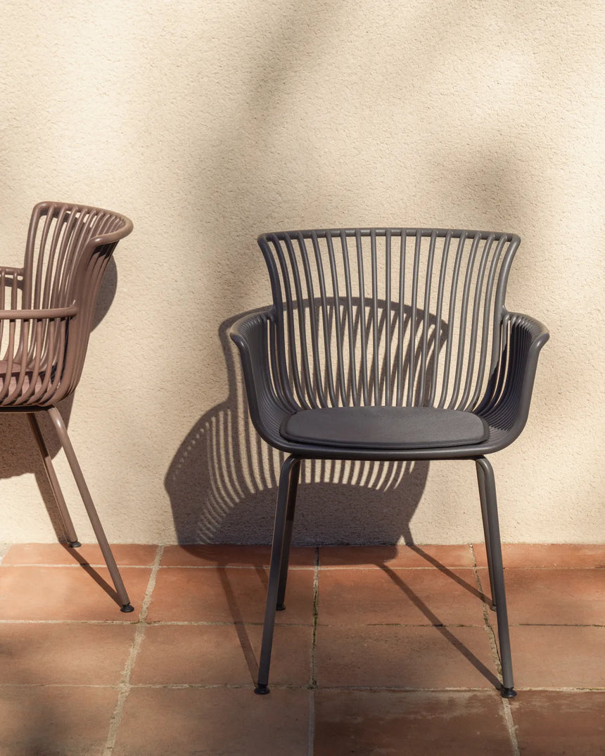 Outdoor-Stuhl Surpika mit graphitgrauen Stahlbeinen von Kave Home – Bild 2