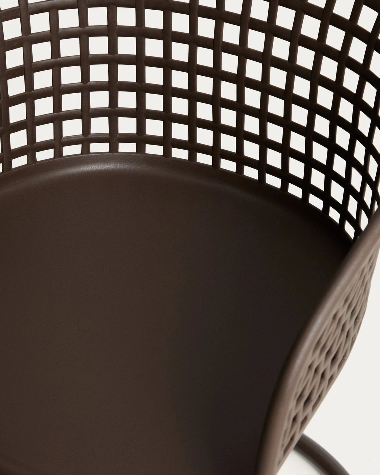 Outdoor-Stuhl Tenaro aus Kunststoff mit Stahlgestell von Kave Home – Bild 6