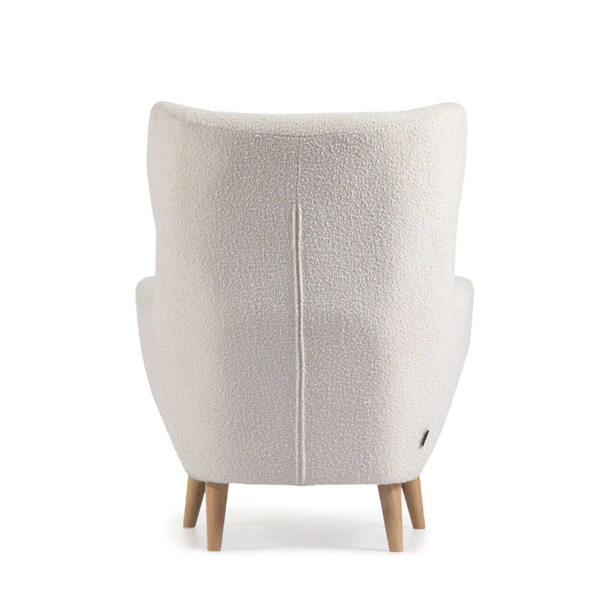 Patio Sessel mit Bouclé-Polsterung in Weiß und Beinen aus massivem Buchenholz natur FSC Mix Credit von Kave Home – Bild 8