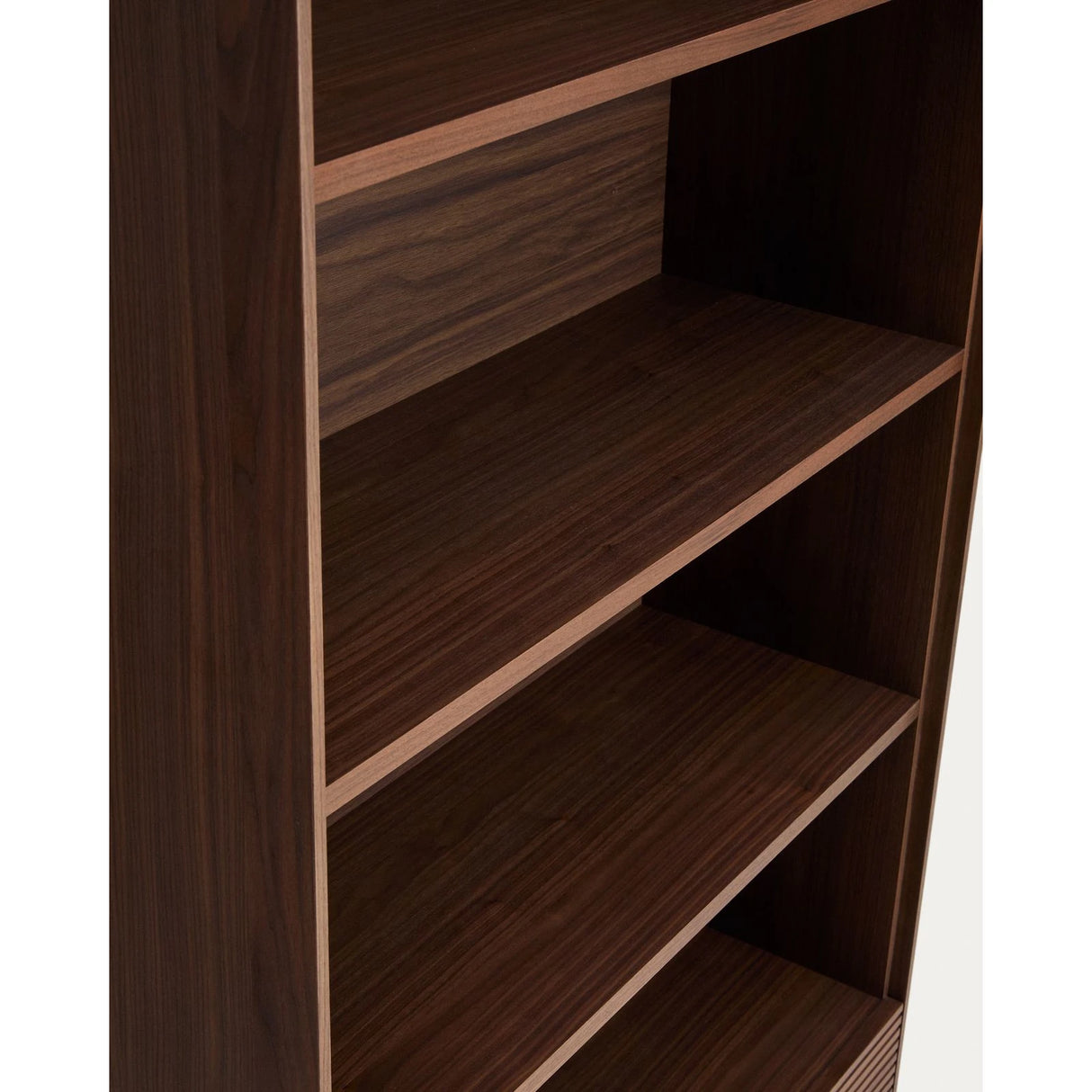 Regal Norlen in Nussbaumfurnier, FSC Mix Credit, 90 x 190 cm von Kave Home – Produktbild 6