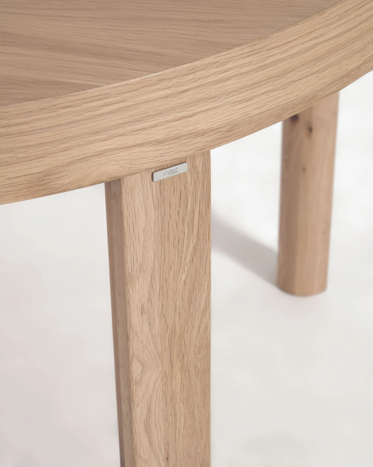 Runder Ausziehtisch aus Eichenfurnier und Beine in Massivholz Ø120(170) x 120 cm von Kave Home – Produktbild 3