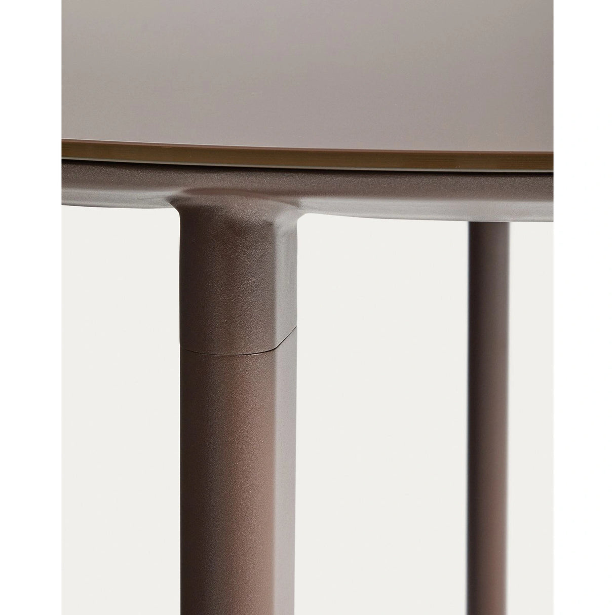 Runder Tisch Erice aus Aluminium und gehärtetem Glas in Braun Ø120 cm von Kave Home – Bild 8