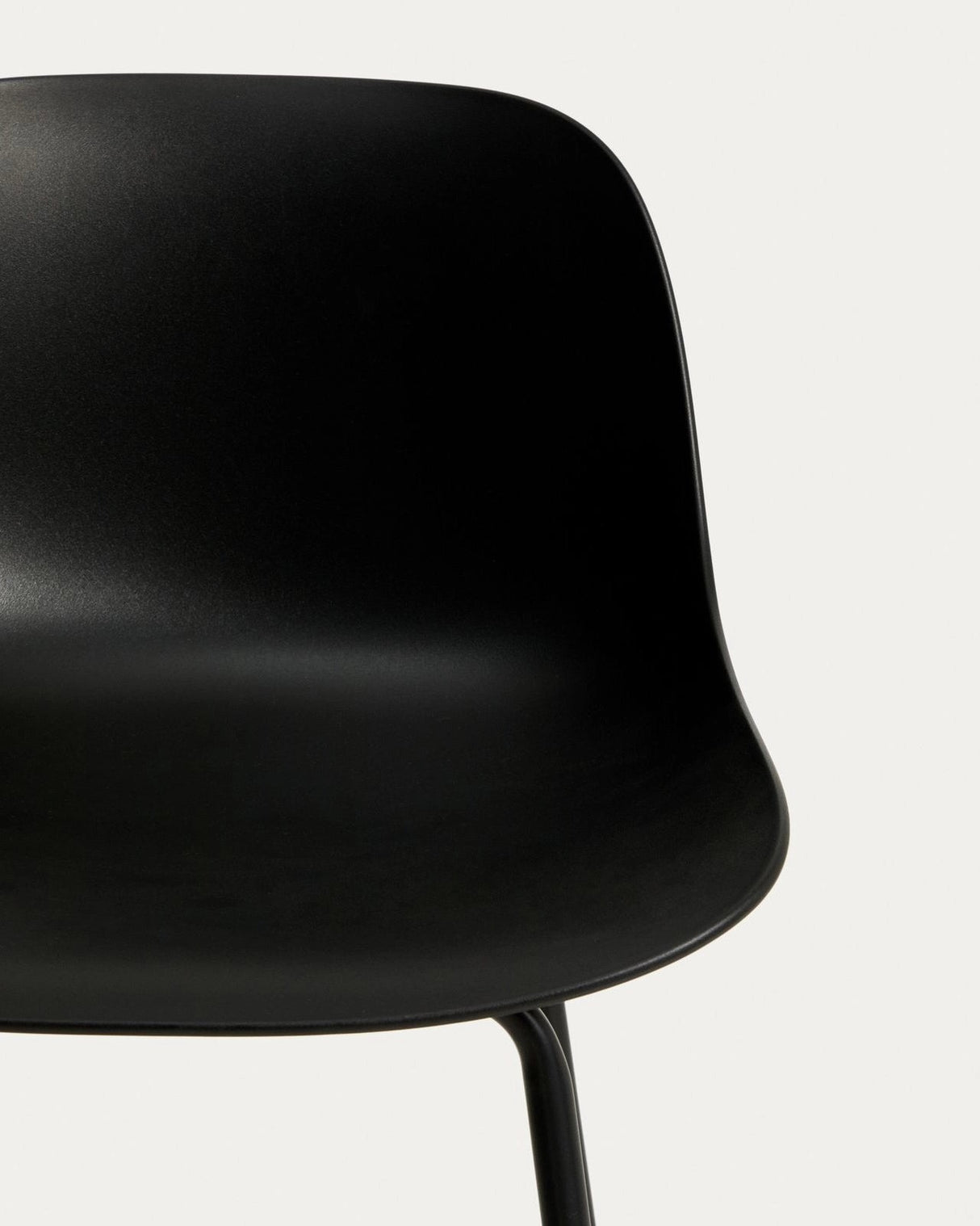Schwarzer Hocker Altea mit Stahlbeinen mit schwarzem Finish, 65 cm von Kave Home – Bild 6