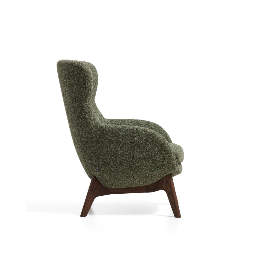 Sessel Adiran mit dicker Chenille in Moosgrün und Beinen aus massivem Eichenholz mit Nussbaum-Finish von Kave Home – Bild 3