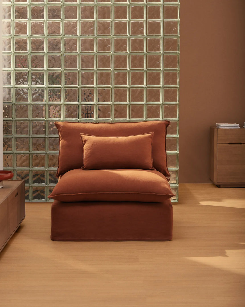 Sessel Anarela mit abnehmbarem Bezug aus 100 % Leinen in Terrakotta, 90 cm, FSC Mix Credit von Kave Home – Bild 1