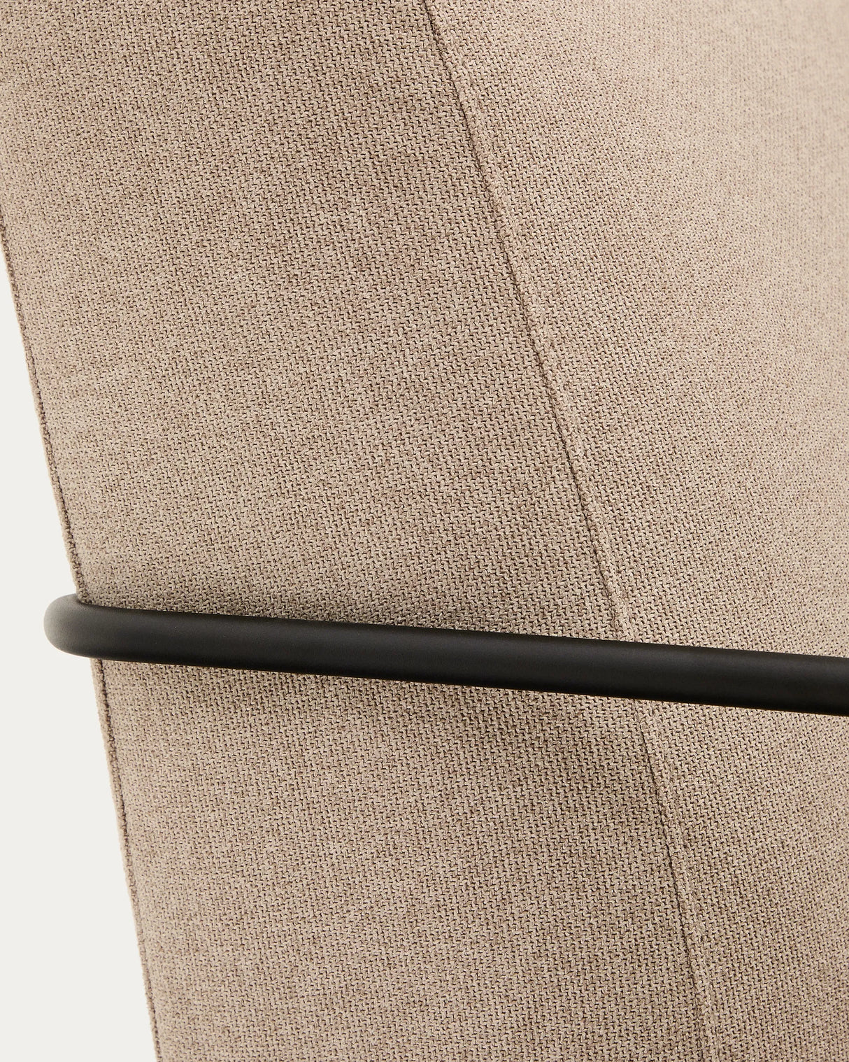 Sessel Gamer in Beige und Metall mit mattschwarzer Lackierung von Kave Home – Produktbild 4