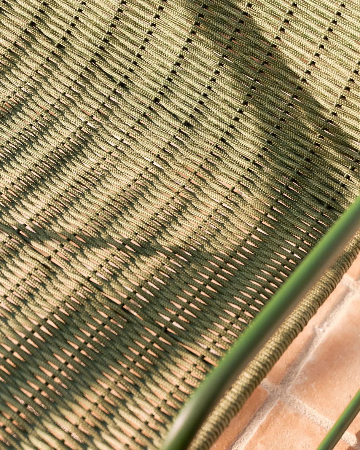 Sessel Maurina aus grün verzinktem Stahl mit grünem Seil von Kave Home – Produktbild 7