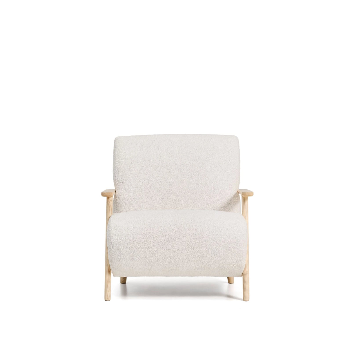 Sessel Meghan in ecrufarbenem, schwer entflammbarem Lammfellimitat mit massivem Eschenholz mit naturfarbenem Finish, FSC Mix Credit von Kave Home – Produktbild 5