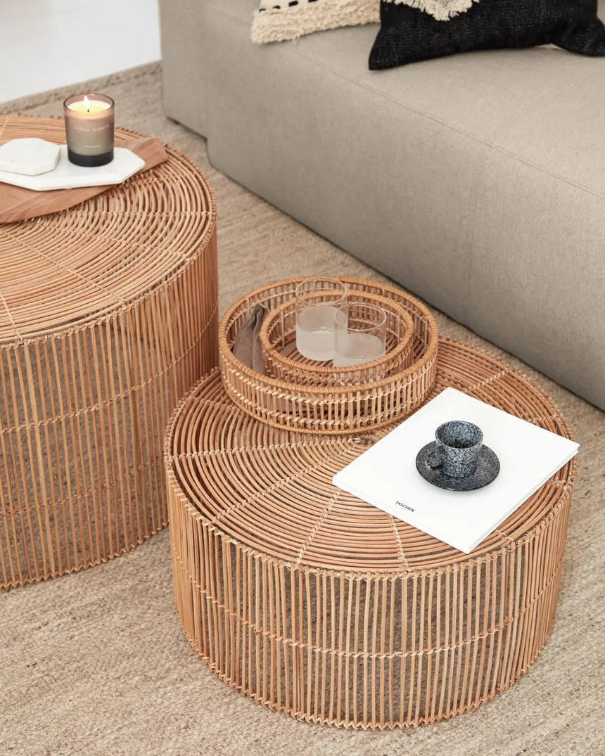 Set Elmima aus 2 Couchtischen 100% Rattan mit natürlichem Finish Ø 66 cm und Ø 55 cm von Kave Home – Bild 4