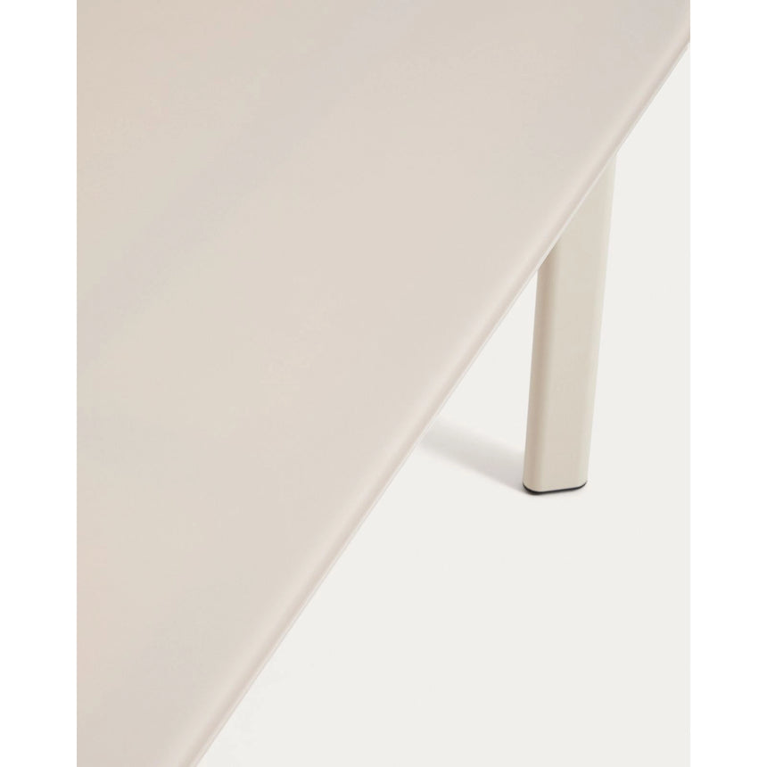 Set Erice mit 6 Stapelstühlen aus Aluminium und Seil und einem Tisch aus Aluminium und gehärtetem Glas in Ecru, 230 x 100 cm von Kave Home – Bild 7