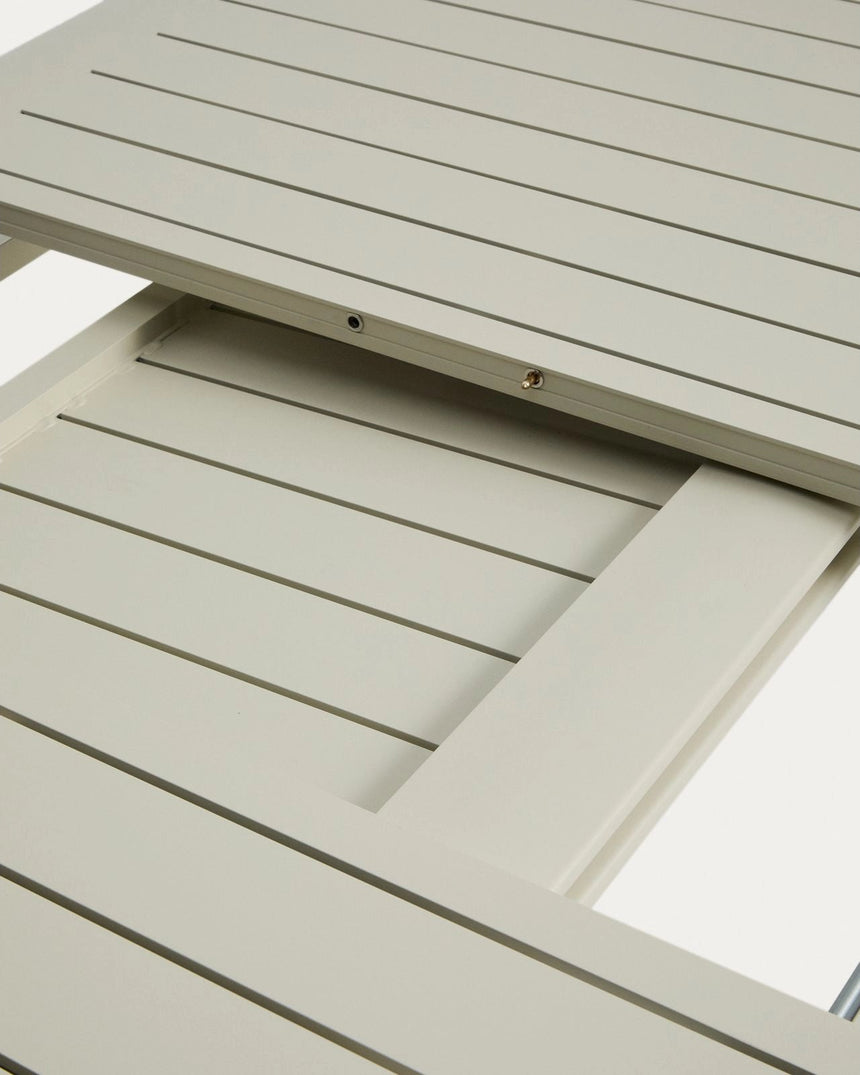 Set mit Ausziehtisch Brela aus Aluminium in Ecru und 6 stapelbaren Stühlen Canea aus Aluminium in Ecru und beigem Texteline 205(287)x100 cm von Kave Home – Bild 8