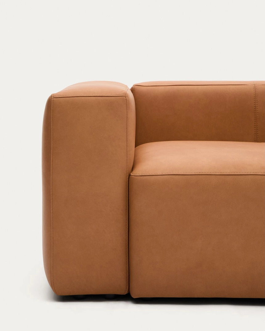 Sofa Blok aus braunem Leder 3-Sitzer 240 cm von Kave Home – Produktbild 6