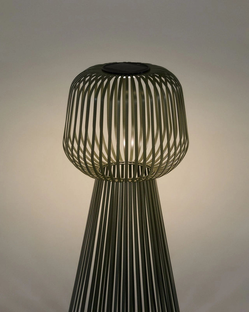 Solar-Stehlampe Reiba aus grünem Metall von Kave Home – Bild 6