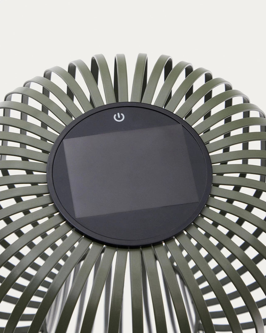 Solar-Stehlampe Reiba aus grünem Metall von Kave Home – Bild 7