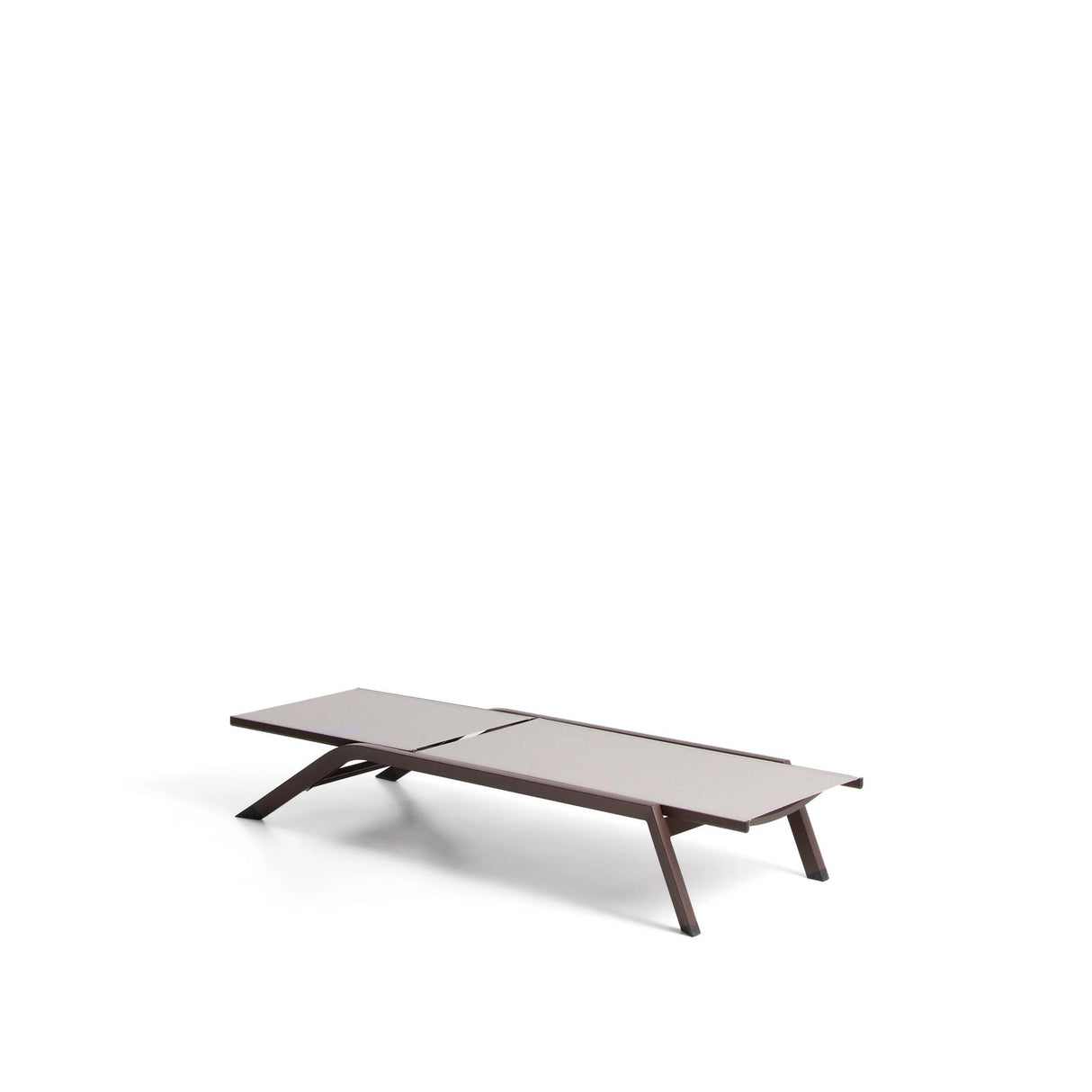 Stapelbare Sonnenliege Capraia aus Aluminium in Taupe von Kave Home – Bild 1
