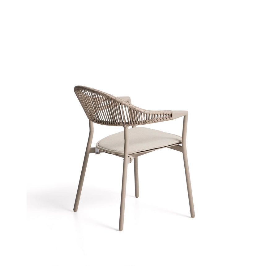 Stapelbarer Outdoor-Stuhl Alimia aus Aluminium in Taupe und braunem Synthetikseil von Kave Home – Bild 8