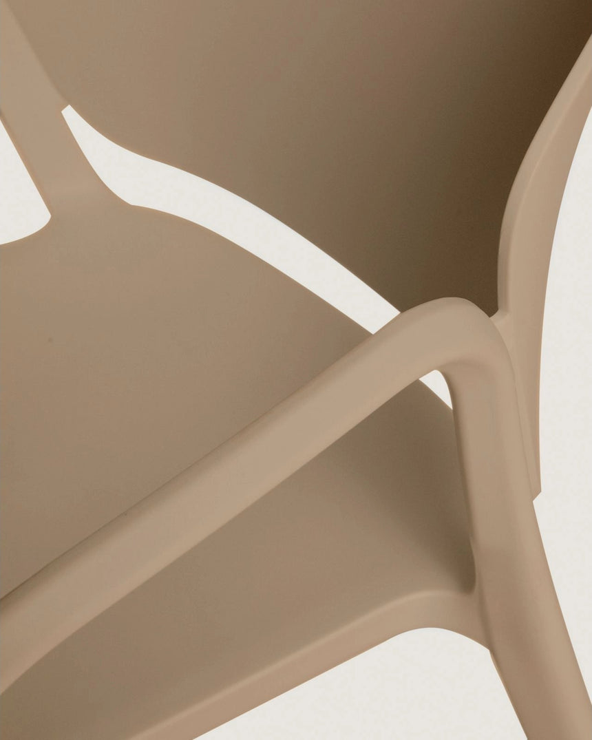 Stapelbarer Outdoor-Stuhl Ania in Beige von Kave Home – Bild 8