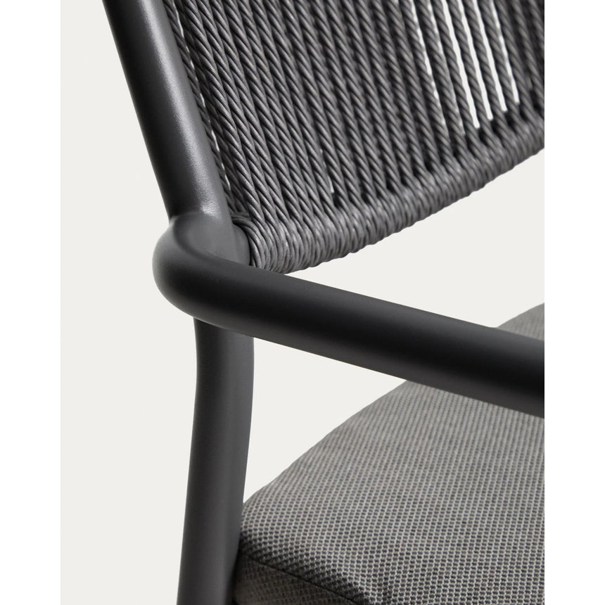 Stapelbarer Outdoor-Stuhl Argasi aus Aluminium in Graphit und dunkelgrauem Synthetikseil von Kave Home – Bild 11
