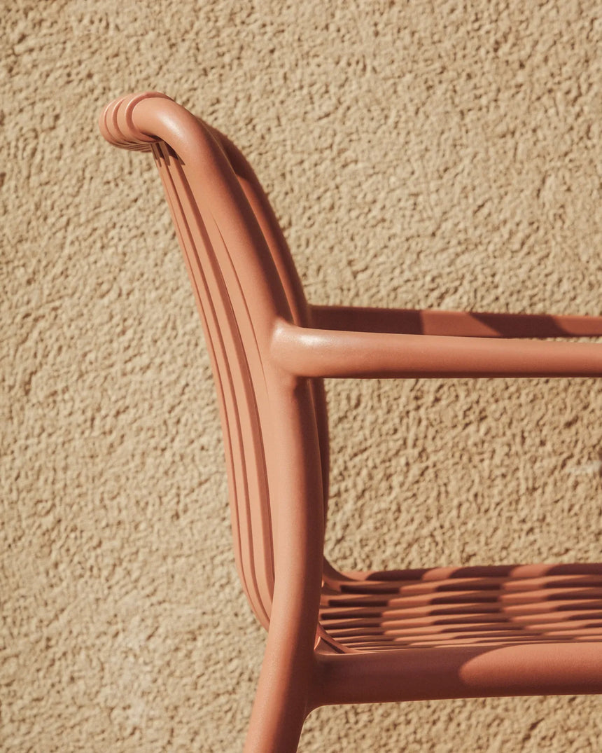 Stapelbarer Outdoor-Stuhl Isabellini in Terrakotta von Kave Home – Bild 5