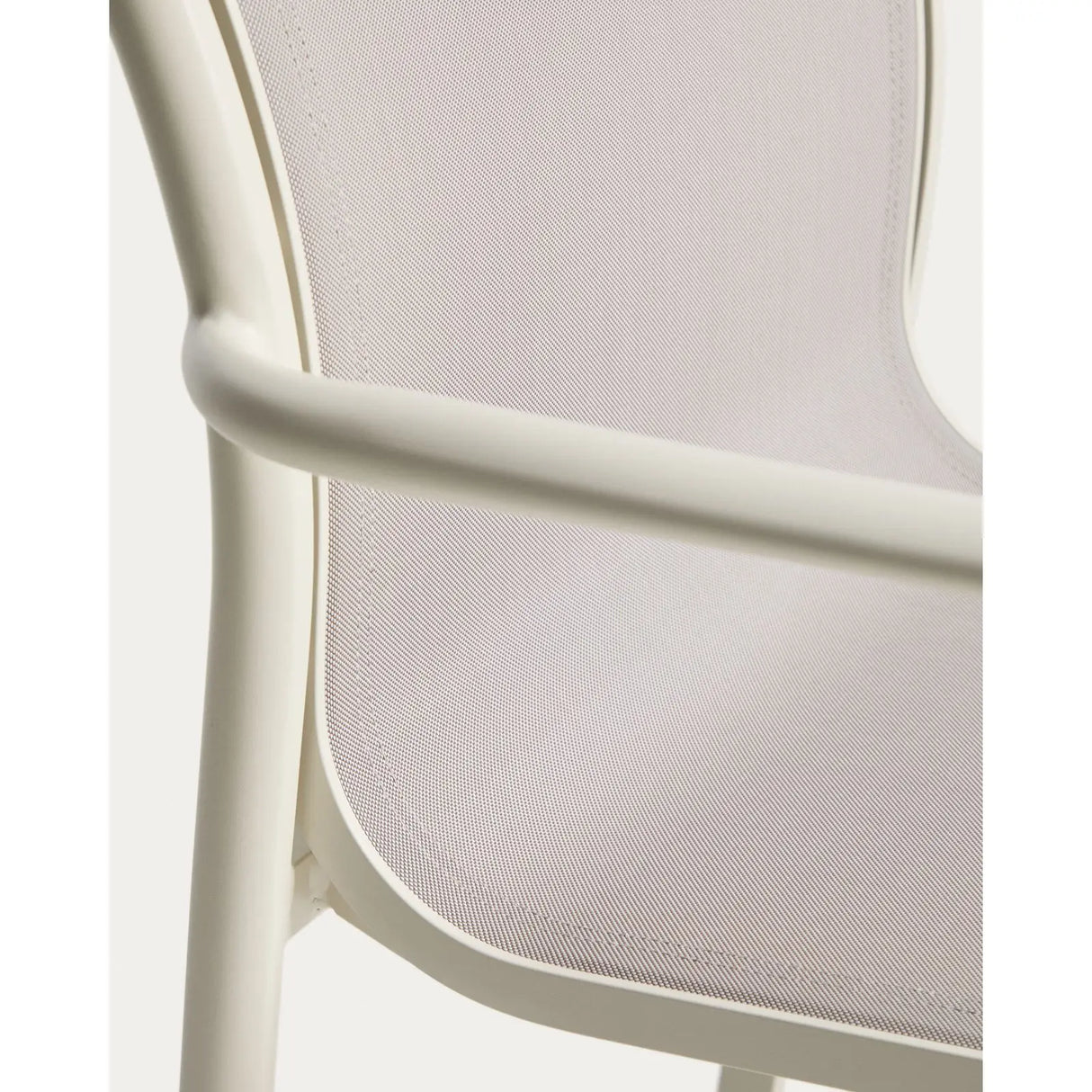 Stapelbarer Outdoor-Stuhl Luri aus Aluminium in Ecru und beigem Texteline von Kave Home – Bild 13