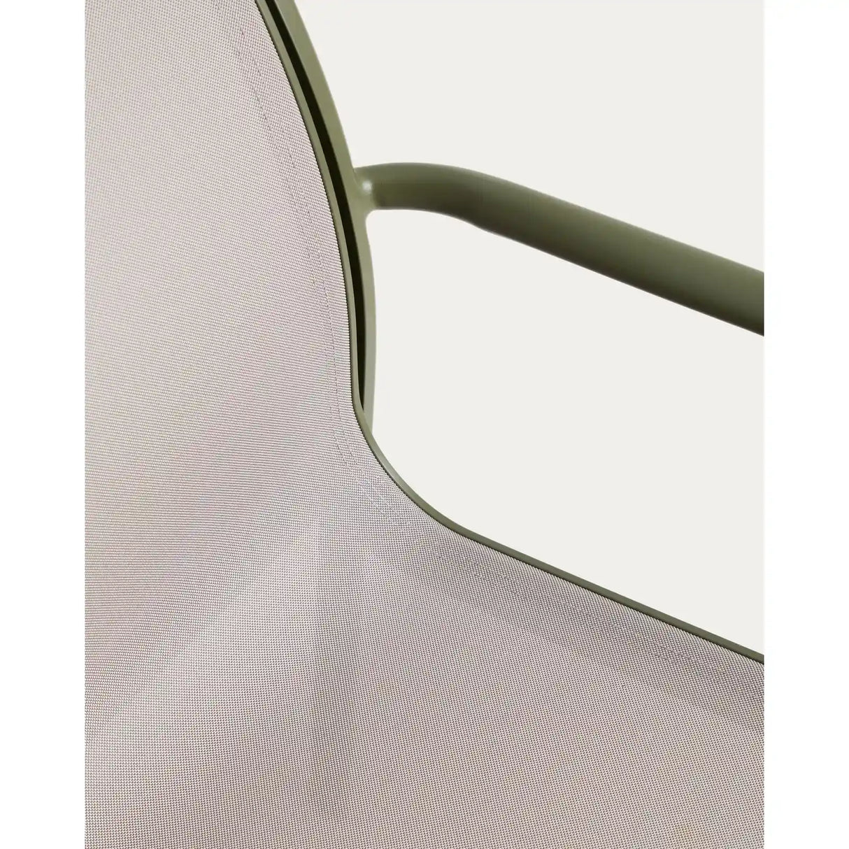 Stapelbarer Outdoor-Stuhl Luri aus Aluminium in Grün und beigem Texteline von Kave Home – Bild 10