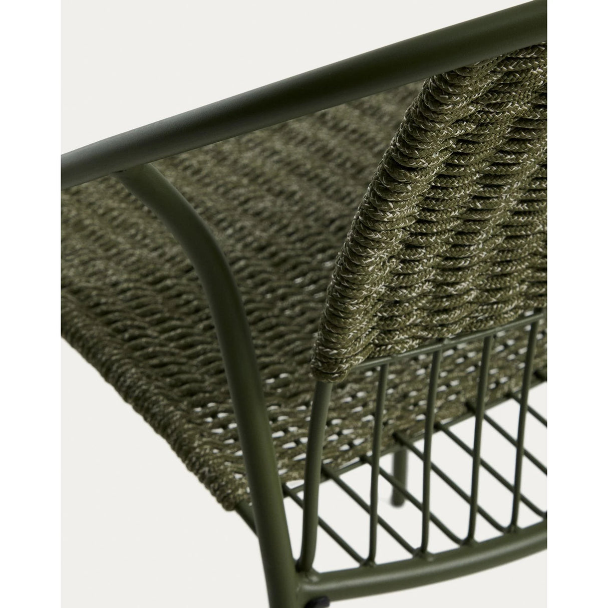 Stapelbarer Stuhl Atrani aus verzinktem Stahl und grünem Seil von Kave Home – Bild 7