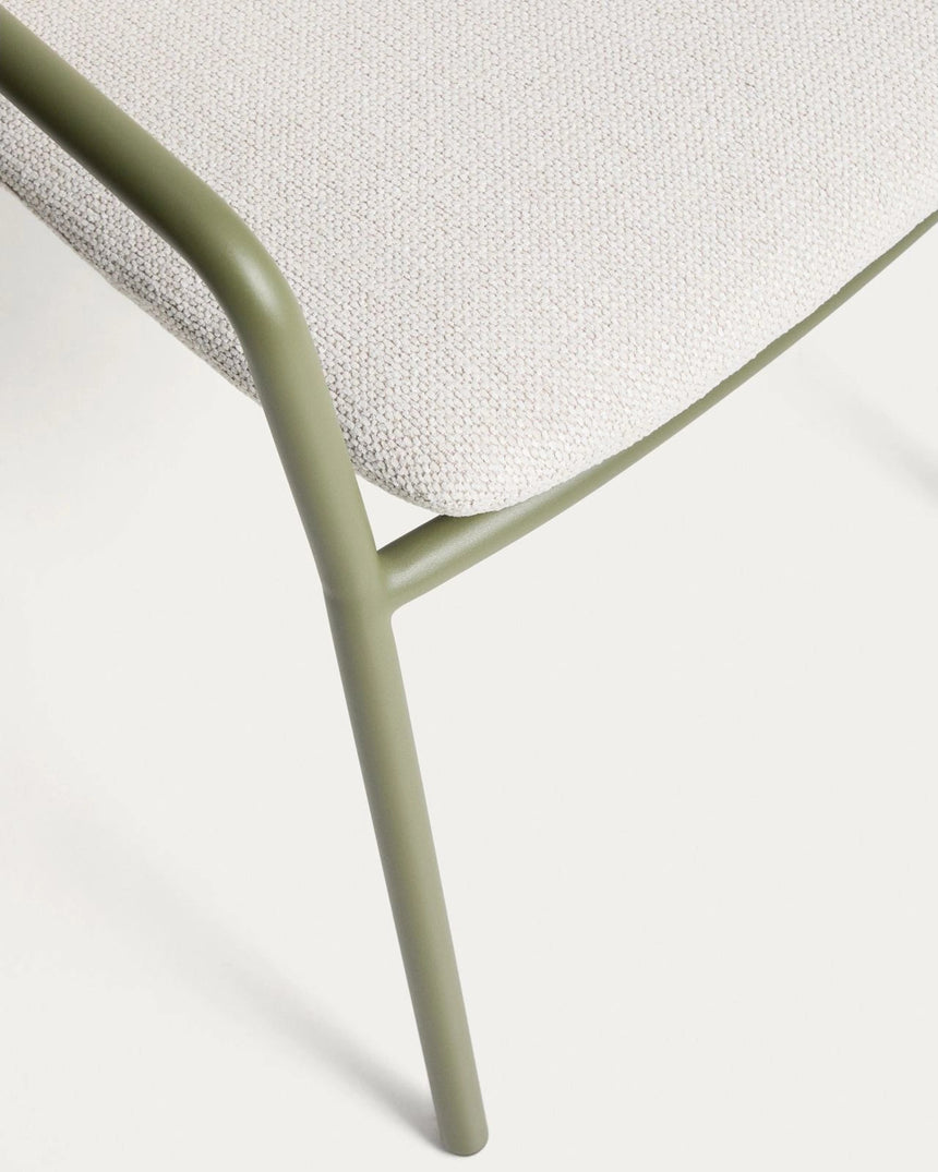 Stapelbarer Stuhl Linosa aus Aluminium mit Kissen von Kave Home – Bild 6