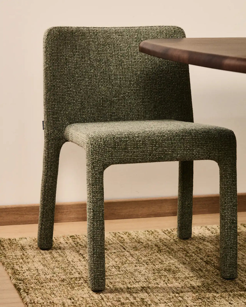 Stapelbarer Stuhl Loria mit Chenille FSC 100% von Kave Home – Bild 3