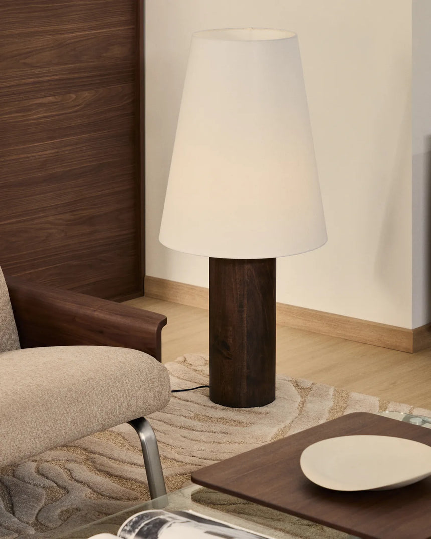 Stehlampe Marga aus massivem Gummibaumholz mit dunklem Finish von Kave Home – Bild 4