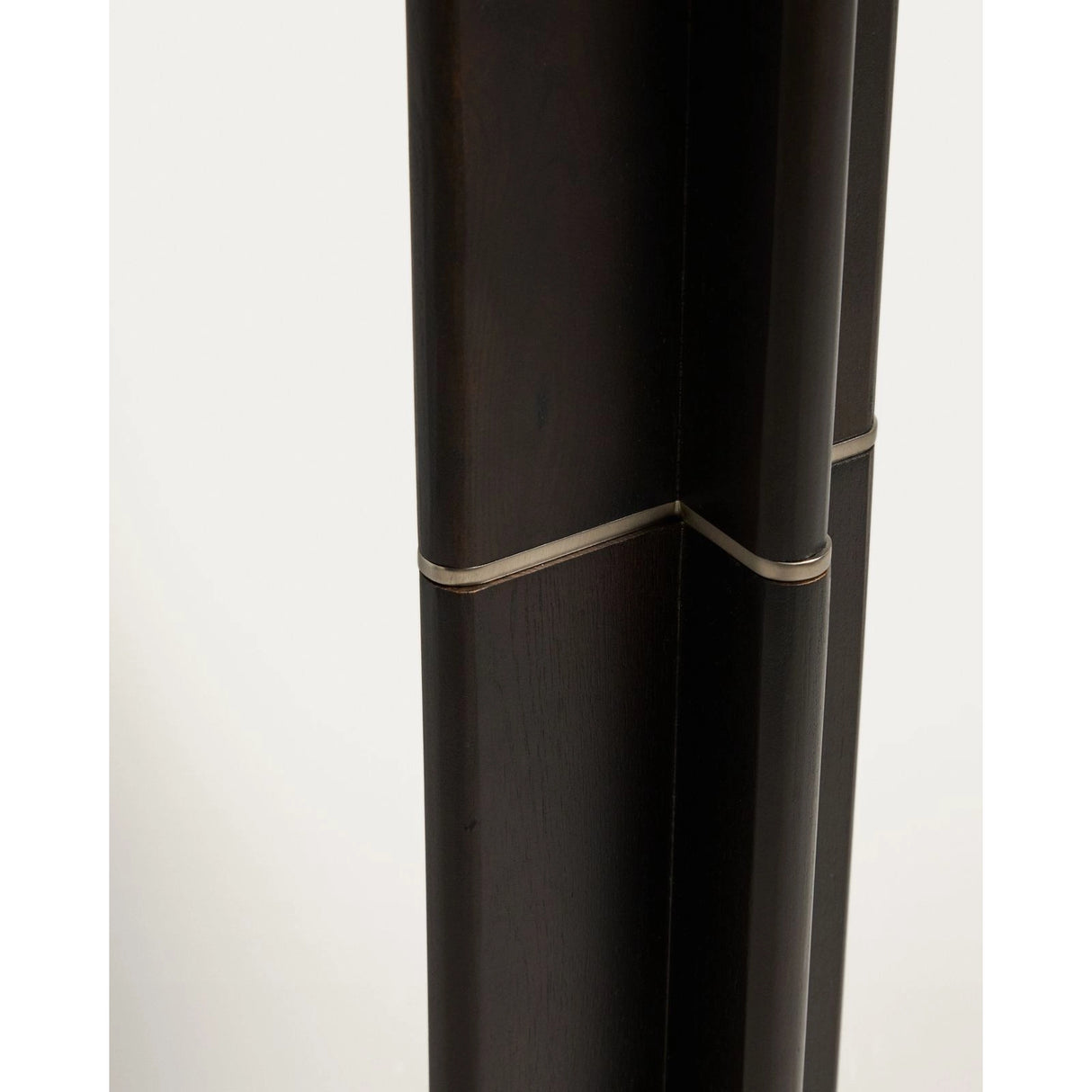 Stehlampe Niani aus Kautschukholz mit dunklem Finish und elfenbeinfarbenem Baumwollschirm von Kave Home – Bild 5