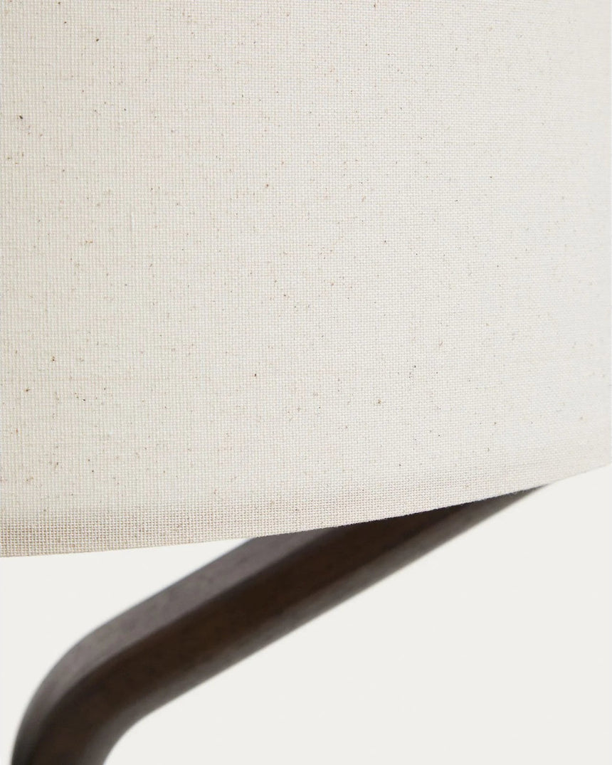 Stehlampe Ubira aus Eschenholz mit dunklem Finish mit Lampenschirm aus Leinen von Kave Home – Bild 6