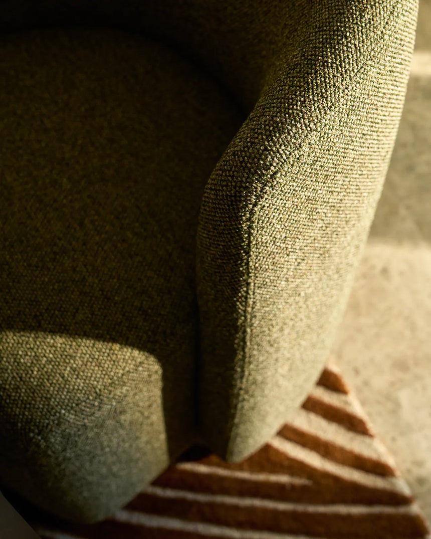 Stuhl Corvena aus Chenille FSC-Mix-Kredit von Kave Home – Bild 2