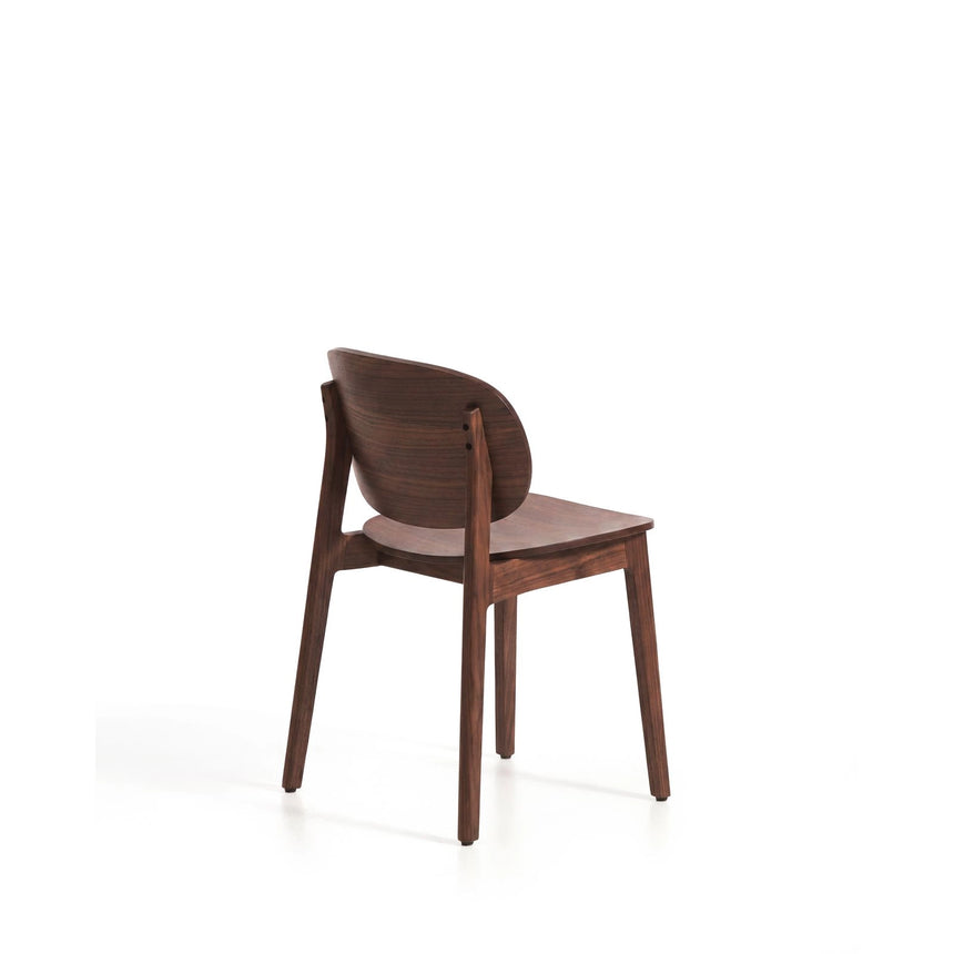 Stuhl Ludara aus Eichenfurnier mit Nussbaumfinish oder Naturfinish von Kave Home – Bild 5