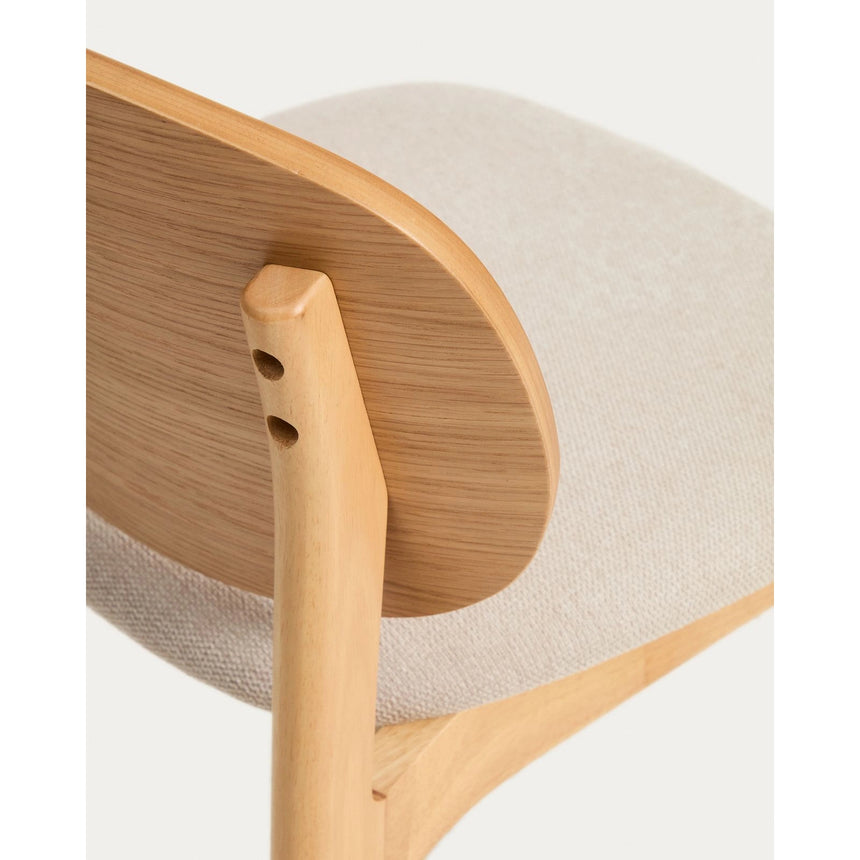Stuhl Ludara aus Eichenfurnier mit beiger Chenille von Kave Home – Bild 9