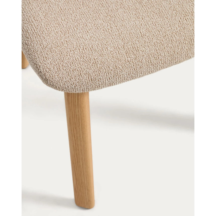 Stuhl Meila flammhemmend mit Chenille und Beinen aus massivem Eschenholz von Kave Home – Bild 11