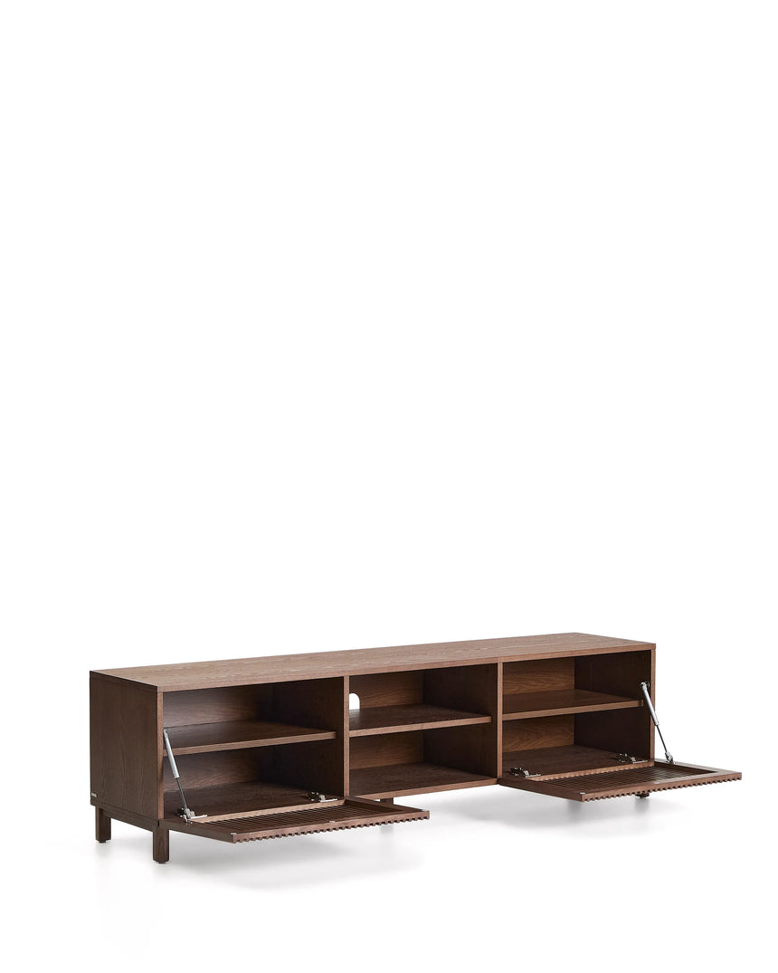 TV-Möbel Beyla aus Furnier und Massivholz aus Esche mit nussbaumfarbenem Finish 180 x 49,5 cm FSC 100% von Kave Home – Produktbild 4