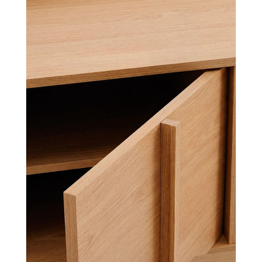 TV-Möbel Onix aus Eichenfurnier mit Naturton-Finish 200 x 45 cm FSC Mix Credit von Kave Home – Bild 7