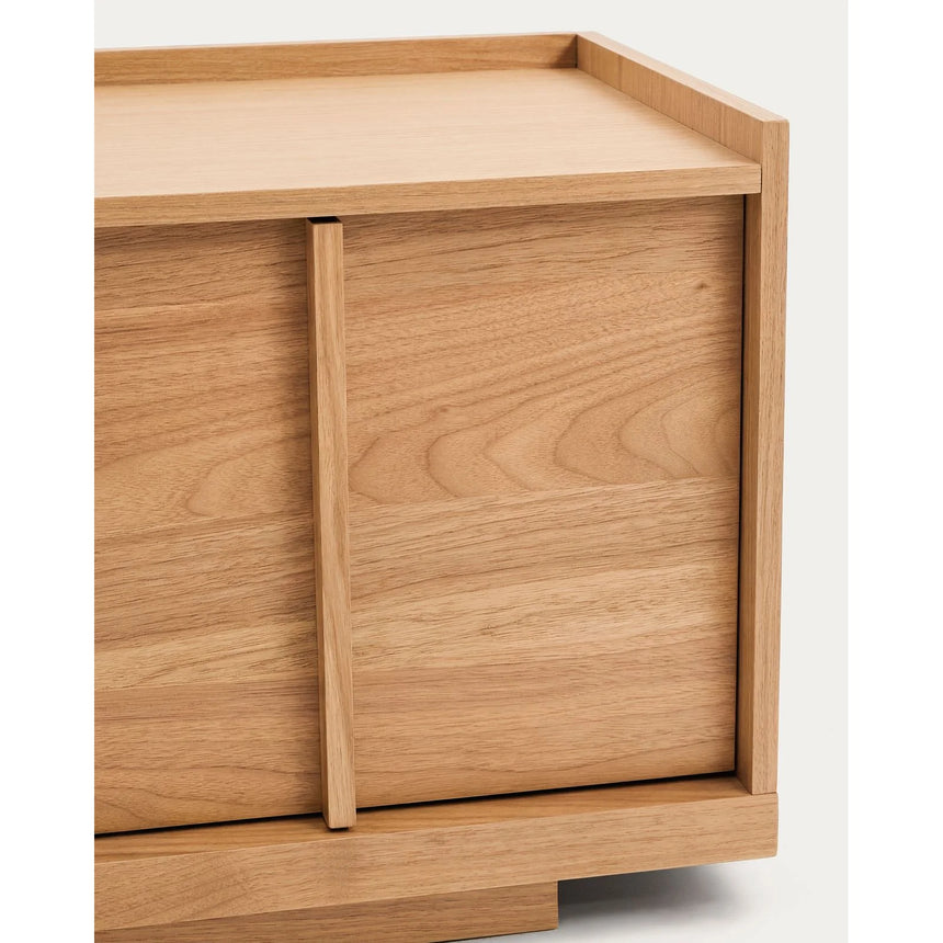TV-Möbel Onix aus Eichenfurnier mit Naturton-Finish 200 x 45 cm FSC Mix Credit von Kave Home – Bild 8