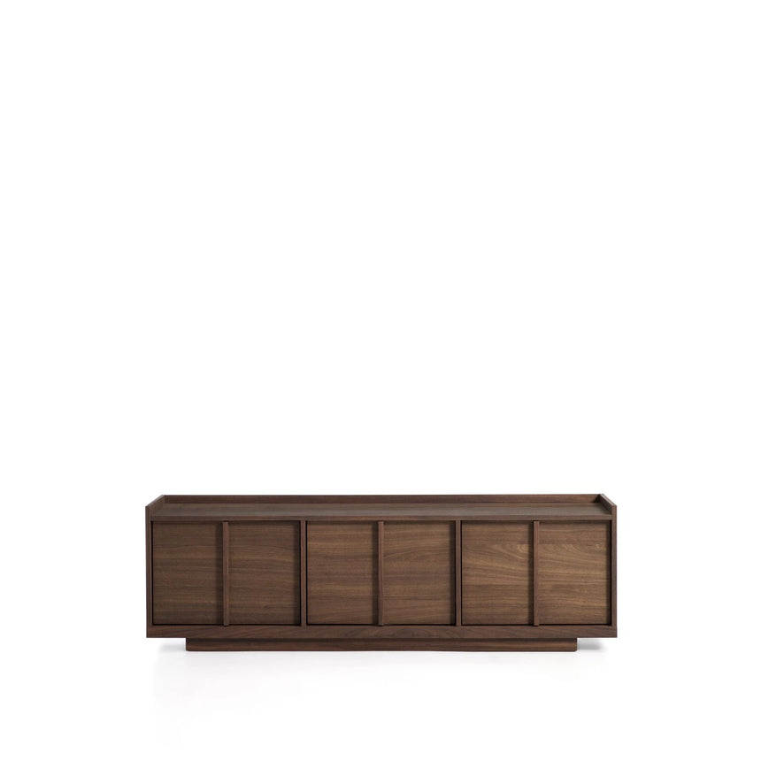 TV-Möbel Onix aus Walnussfurnier mit dunklem Finish 150 x 47 cm FSC Mix Credit von Kave Home – Bild 1