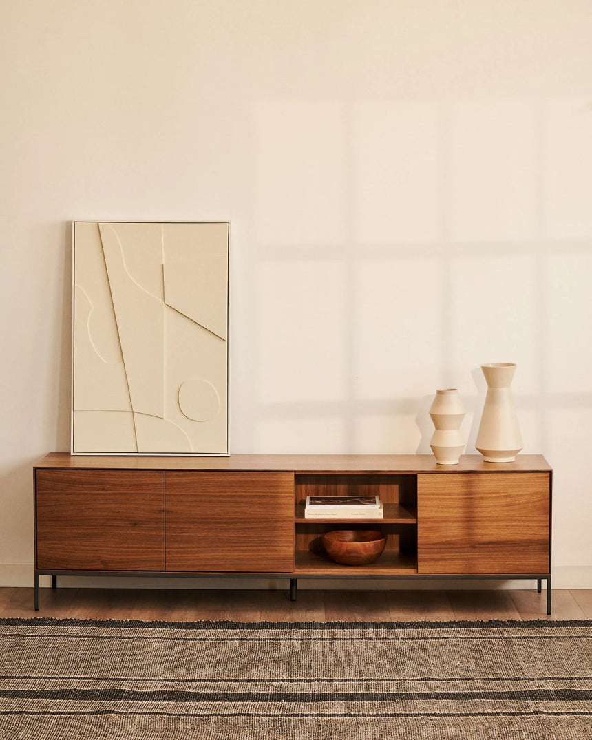 TV-Schrank Vedrana 3 Türen aus Nussholzfurnier und Stahlbeine in Schwarz 195 x 55 cm von Kave Home – Produktbild 6