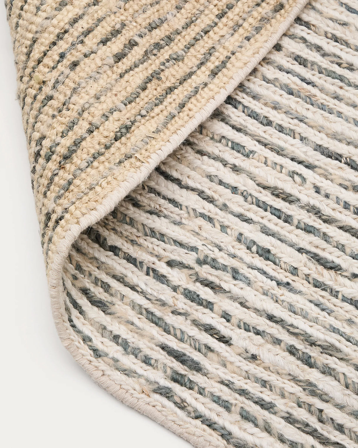 Teppich Nairi aus geflochtener, mehrfarbiger Jute 160 x 230 cm von Kave Home – Produktbild 6