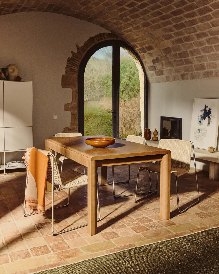 Tisch Arelida aus Furnier und massivem Eichenholz mit hellbraunem Finish 220 x 100 cm FSC Mix Credit von Kave Home – Bild 2