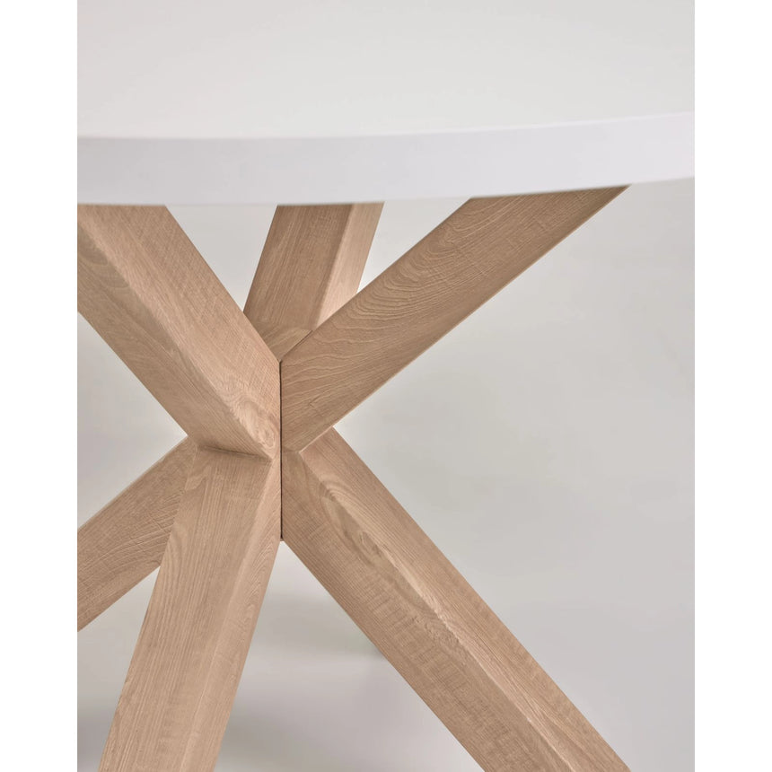 Tisch Argo aus Melamin mit weißer Oberfläche und Stahlbeinen in Holzoptik Ø 120 cm von Kave Home – Bild 9