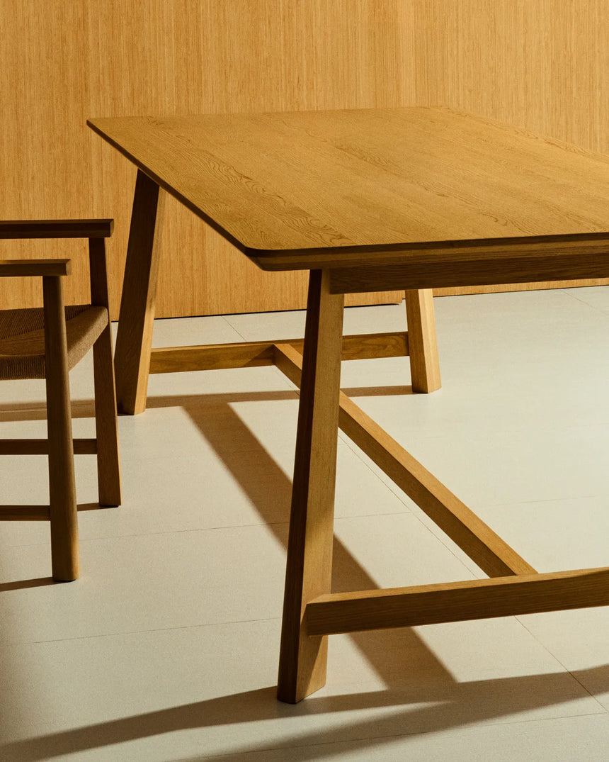 Tisch Idun aus furniertem und massivem Eichenholz mit Finish in natürlichem Farbton FSC Mix Credit 220 x 100 cm von Kave Home – Bild 5